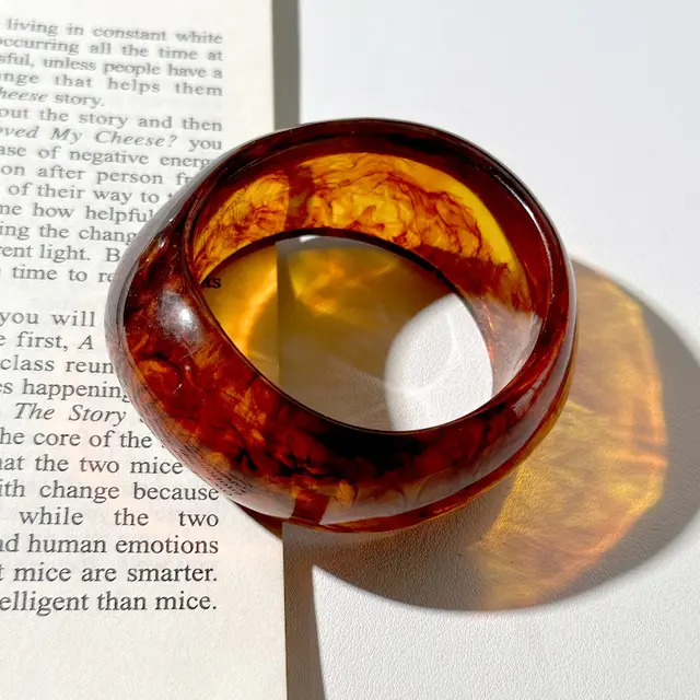 Geometric Irregular Acrylic Simple Bracelet Bracelet For Women K - Shop at LoveMi