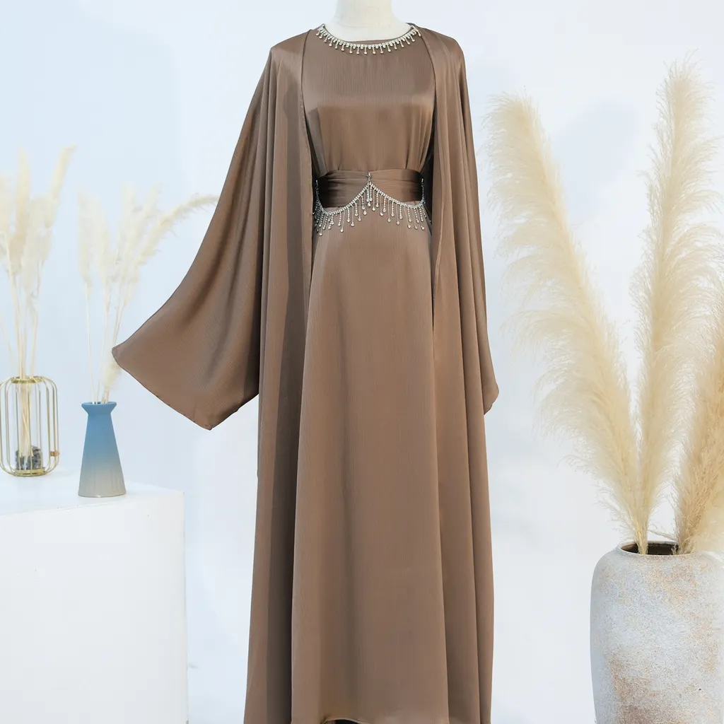 Turkish Dubai Elegant Women's Two-piece Suit With Crystal Chain - Mocha Long And Short Chain - View 1