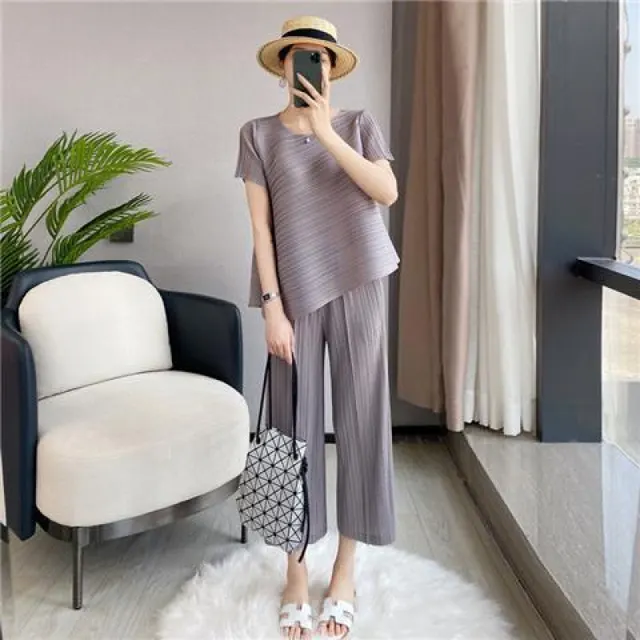 Loose Top Western Style Youthful looking Two piece Set Light Gray - Shop at LoveMi