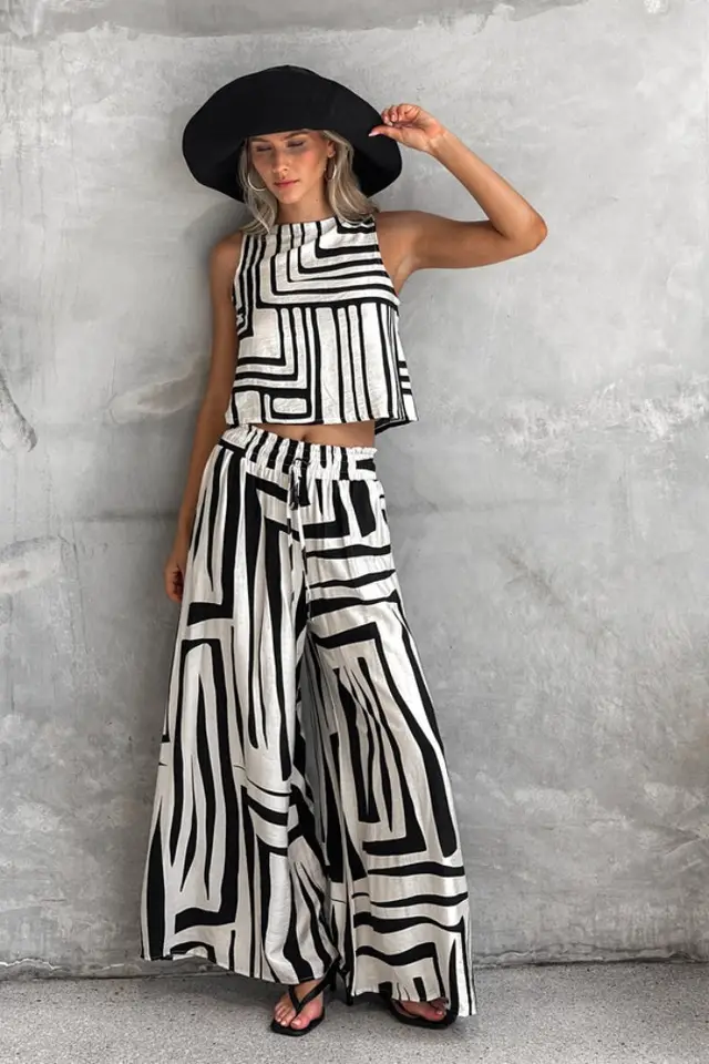 Women's Loose Vest Wide leg Straight Pants Suit - Shop at LoveMi