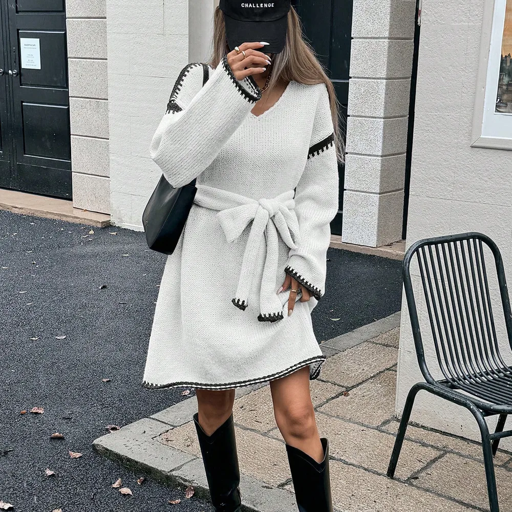 Tie Waist Trimming Loose Knitted V-neck Dress - White - View 1