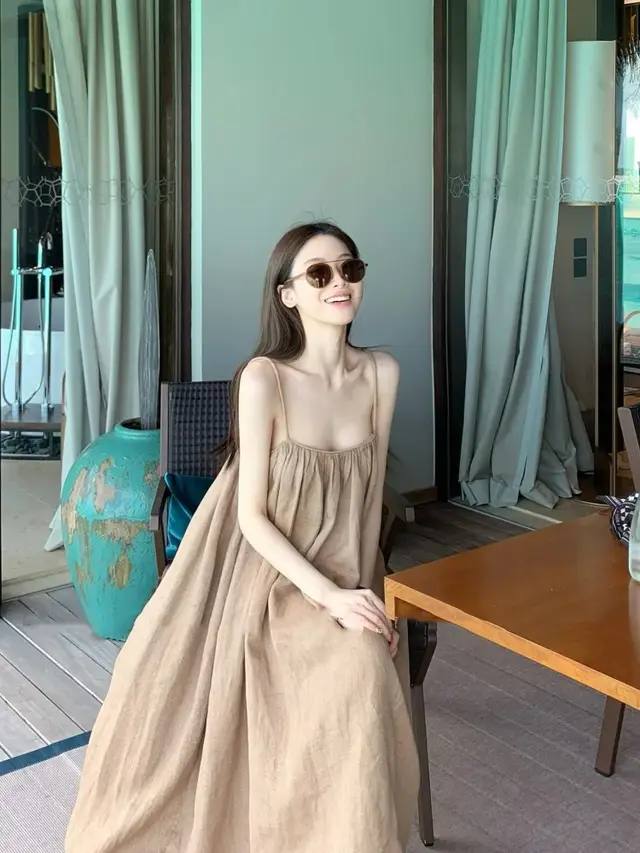 Plus Size Sling Vacation Style Pleated Loose Long Dress Suspender Skirt - Shop at LoveMi