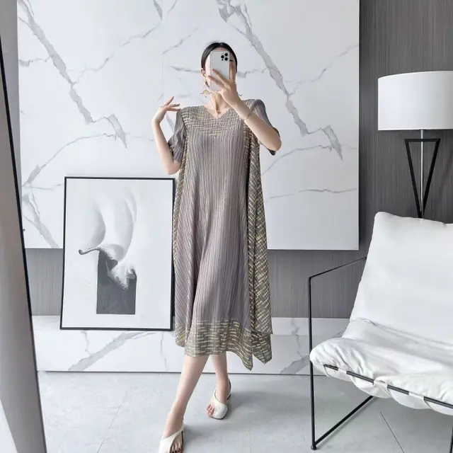 Sanzhai Vintage Printed Pleated Dress Women Gray - Shop at LoveMi