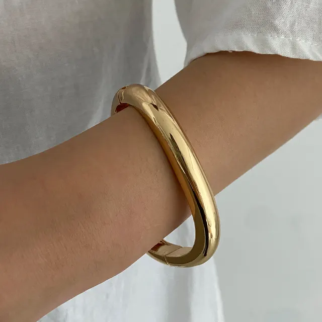 Female Retro Exaggerated Irregular Dyed Resin Bracelet My01 Gold - Shop at LoveMi