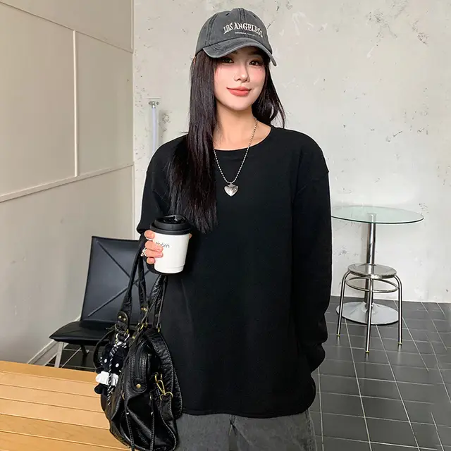 Curved Split Long Sleeve Simple Loose Plus Size Top Black - Shop at LoveMi