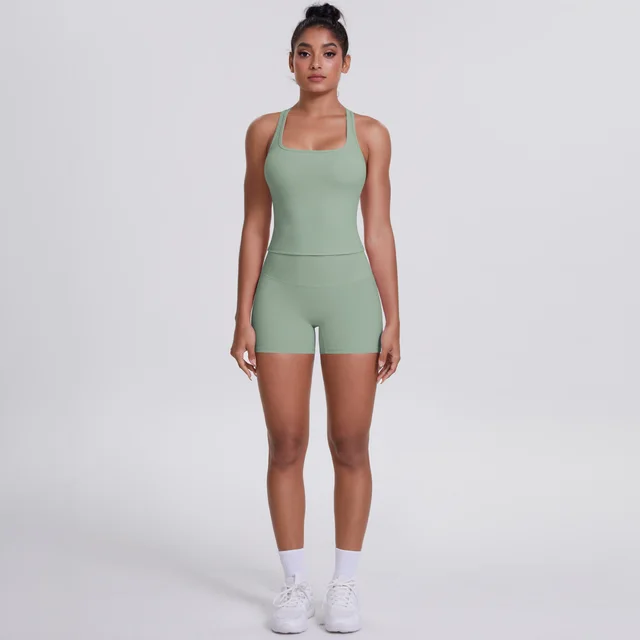 Brushed Outdoor Leisure Running Yoga Clothes Beauty Back Hip Raise Skinny Shorts Suit Green - Shop at LoveMi