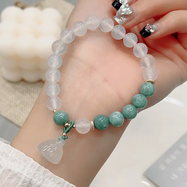 Women's Retro Lotus Seedpod Burma Jade Agate Bracelet Agate Lotus Seedpod Bracelet - Shop at LoveMi