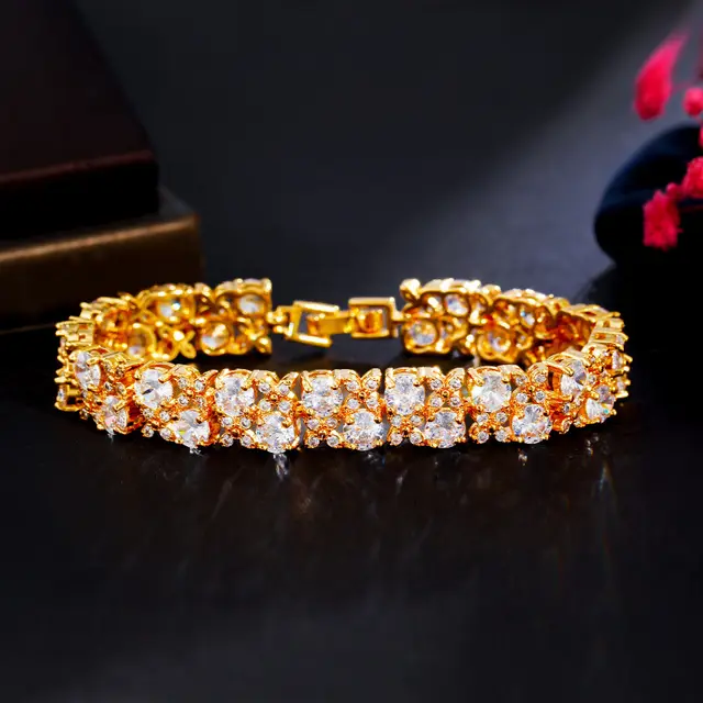 Electroplated 18K Gold Bracelet Retro Personalized Zircon White - Shop at LoveMi
