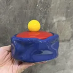 Blue Red Cover Yellow Ball