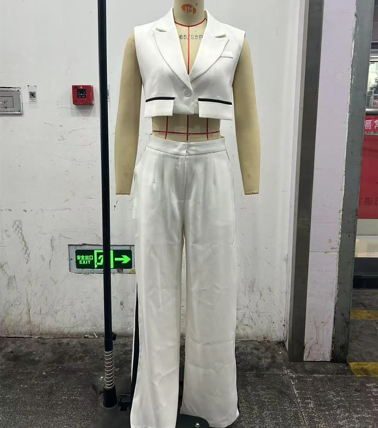 Fashion Vest Lapel Blouse And Pants Women - White