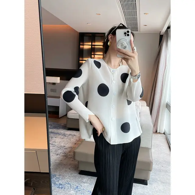 Contrast Color Polka Dot Printed All matching Women's Slimming And Short Coat Ivory White - Shop at LoveMi