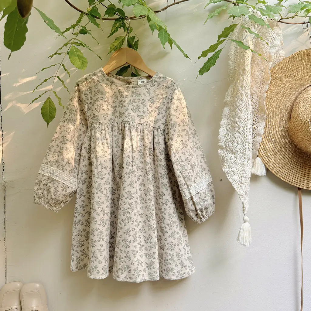 Round Neck Puff Sleeve Lace Girl Dress - Vintage Floral