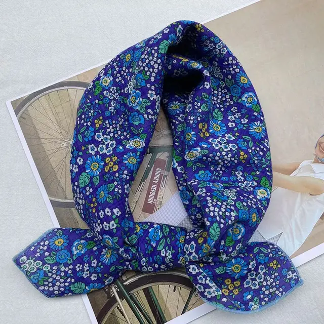 Cotton And Linen Small Square Towel Silk Scarf Female Korean Style Artistic Cineraria Dark Blue - Shop at LoveMi