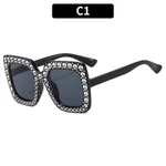 Bright Black Frame Gray Piece