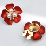 Red Petal White Pearl