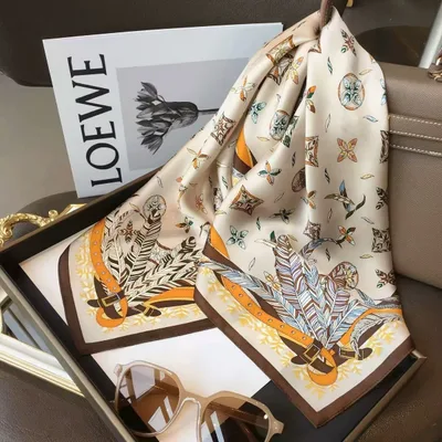 Women's Mulberry Silk Spring And Autumn Scarf 2Style - Shop at LoveMi
