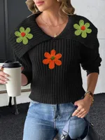 Women's Embroidered Flower Splicing Pullover Sweater - Black 3 Wool Flowers