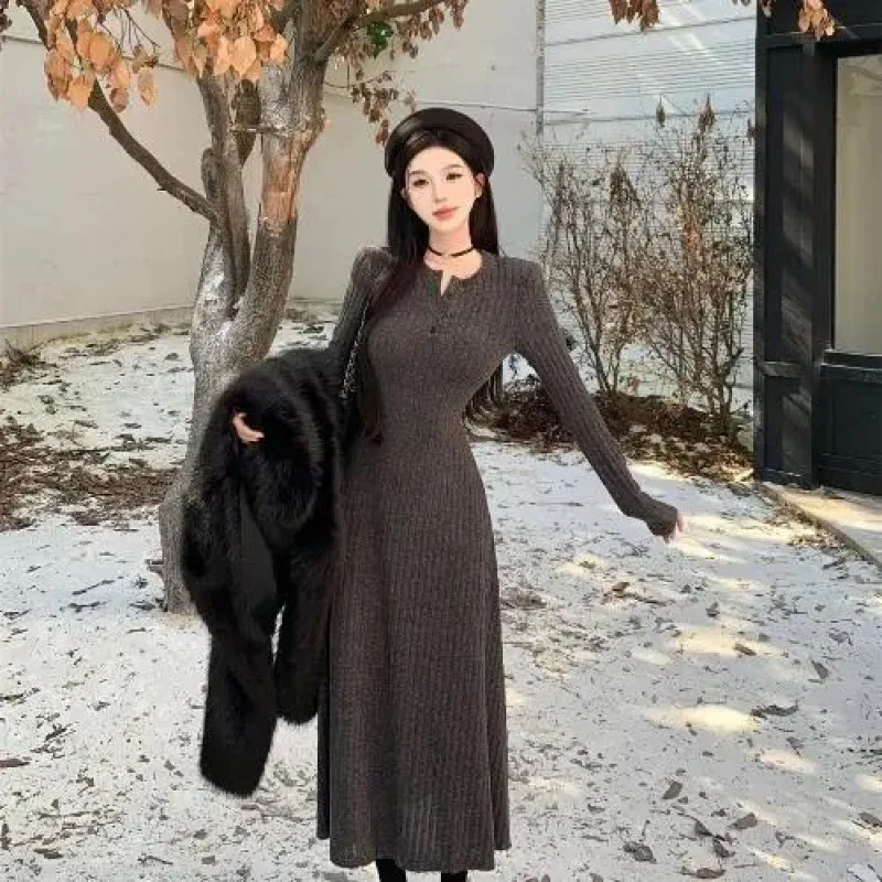 Slim-fit Temperament Pure Color Bottoming Skirt V-neck Knitted French Midi Skirt - Dark Gray - View 1