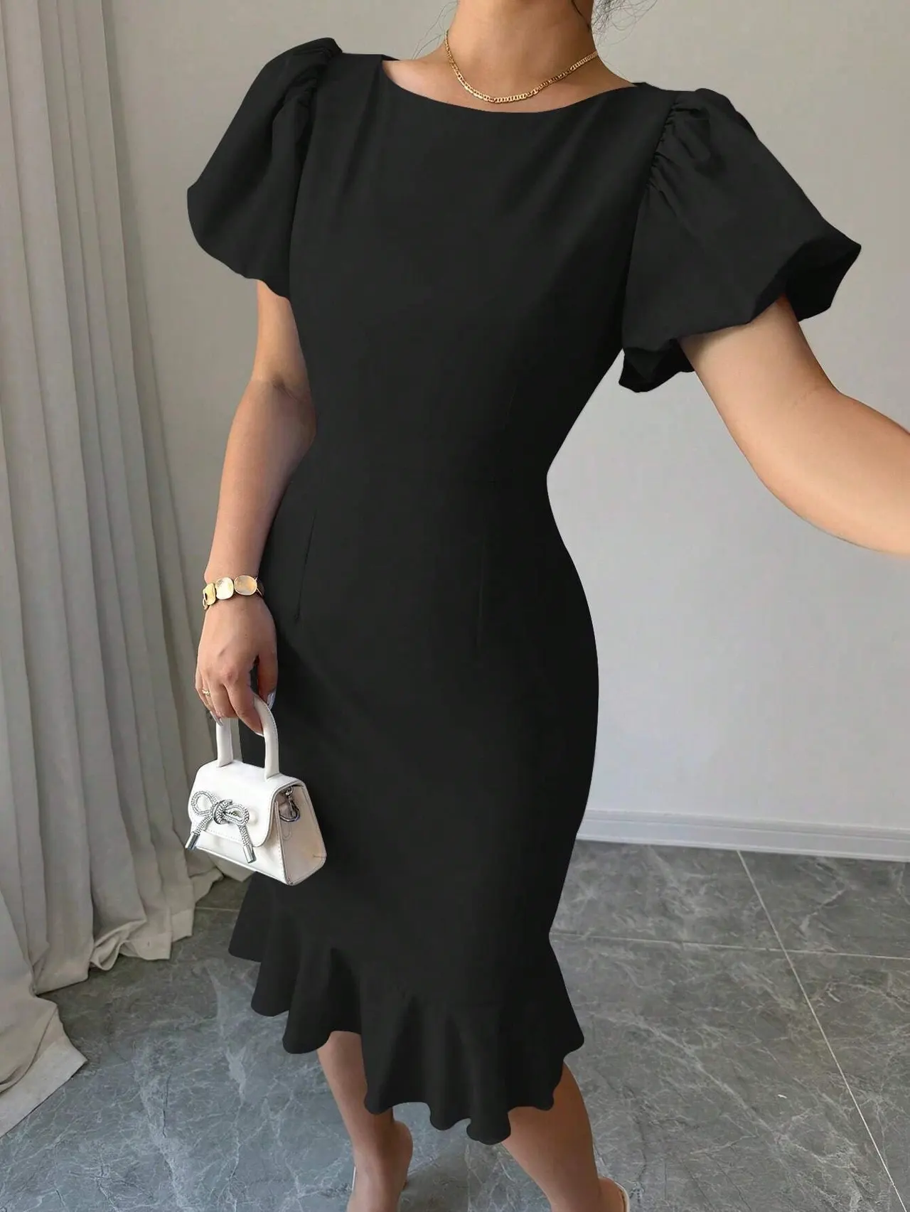 Round Neck Lantern Sleeve Ruffled Elegant Fishtail Skirt - Black