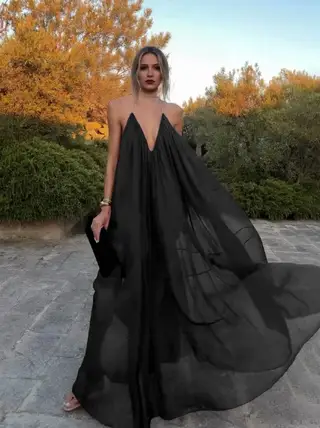 Elegant V-neck Chiffon Flowing Long Dress - Black
