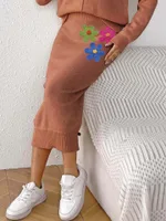 Women's Mid-length Elegant Embroidered Three-dimensional Flower Stitching Skirt - Coffee
