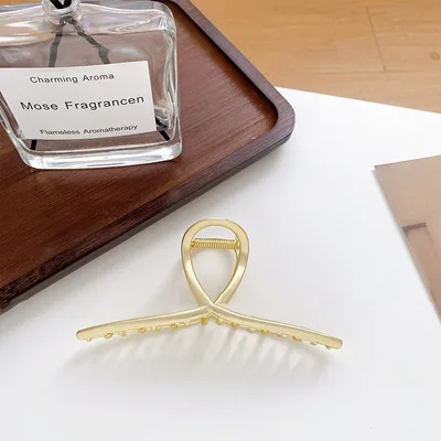 Large Alloy Grip All matching Graceful Metal Back Head Updo Golden Yellow - Shop at LoveMi