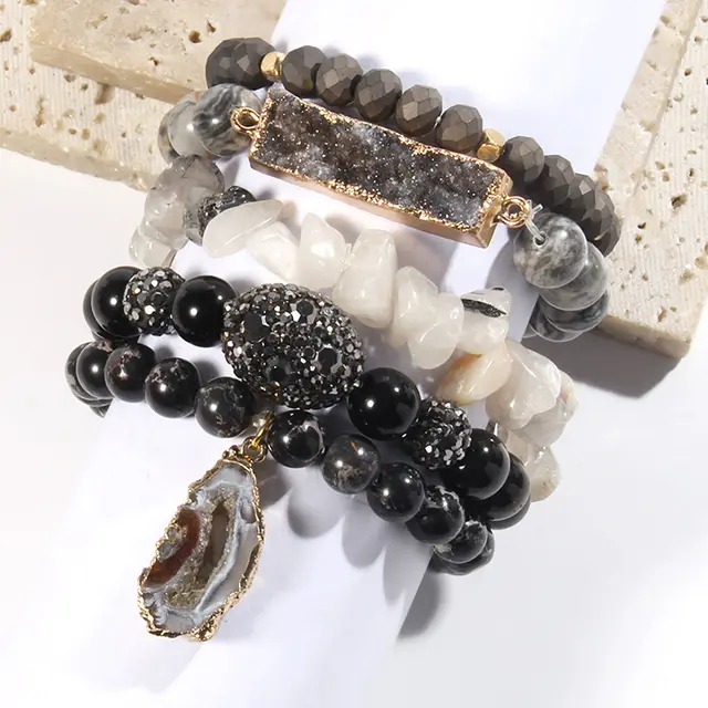 Women's Fashion Versatile Glass Beaded Stretch Bracelet Black - Shop at LoveMi