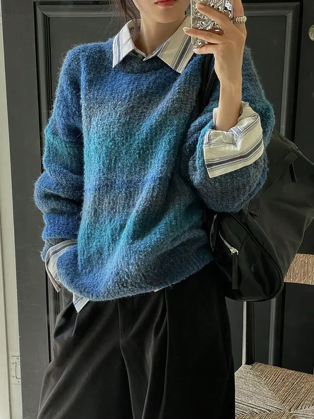 Lazy Sweater Female Gradient Color Round Neck Loose Outer Wear Soft Glutinous Blue - Shop at LoveMi