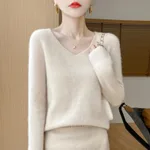 Women's Woolen Sweater V-neck Loose Wool Base Shirt - Green Velvet