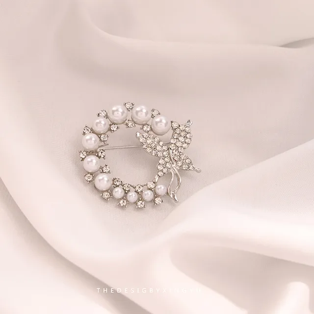 New Alloy Brooch High Sense Niche High end Pin Coat Suit High end All match Corsage Silver Circle Butterfly - Shop at LoveMi