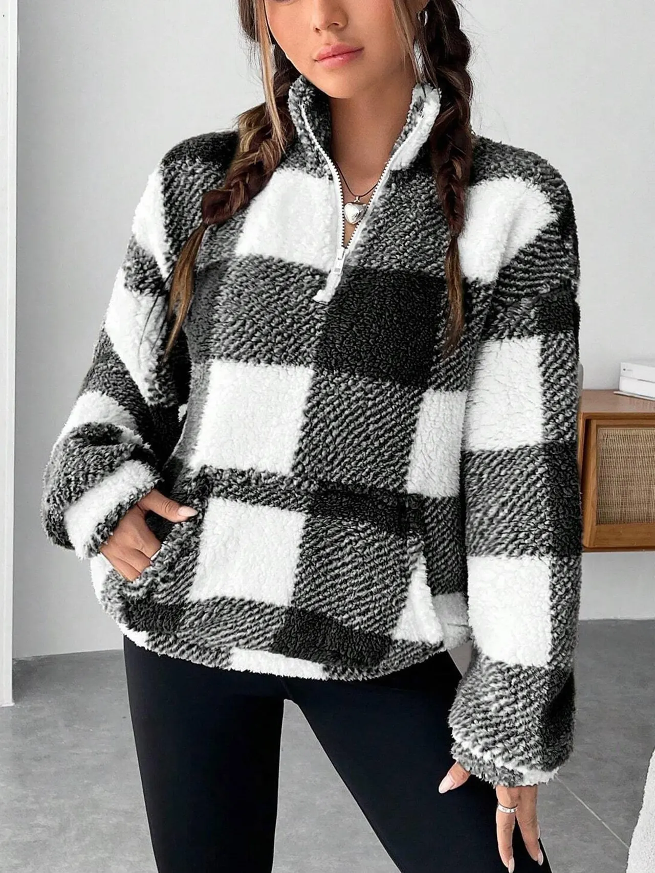 Women's Short Plaid Half-open Collar Plush Sweater - Black