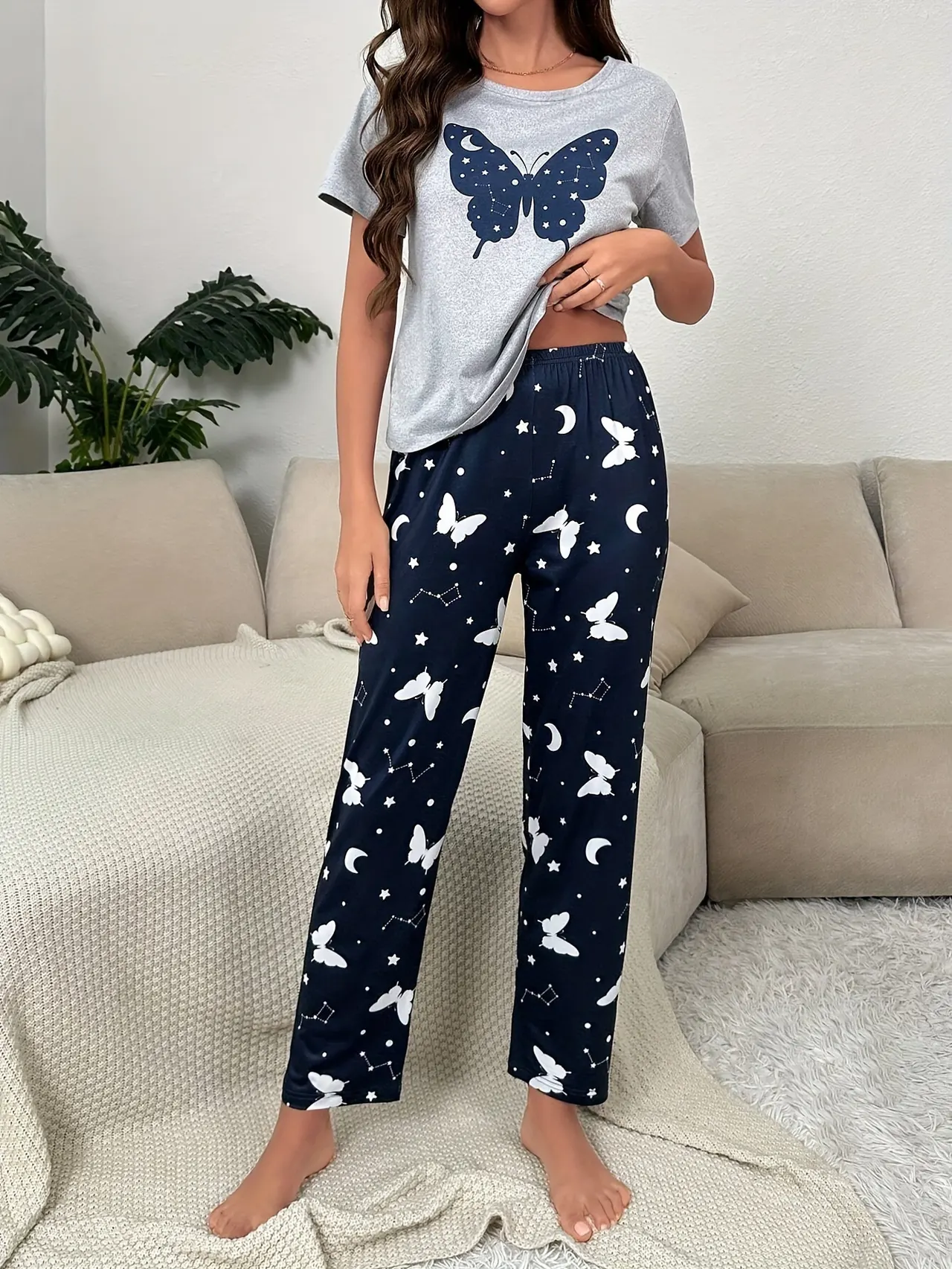 Casual And Comfortable Skin-friendly Round Neck Short Sleeve Home Women's Suit - Light Gray