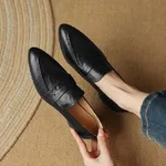 New Retro Pointed Toe Flat Bottom Slip-on Loafers - Black