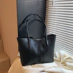 Fashion Large Capacity Totes Simple Handbag - Black
