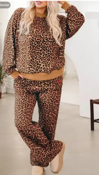 Leopard Print Pullover And Pants Set - Khaki Color - View 1