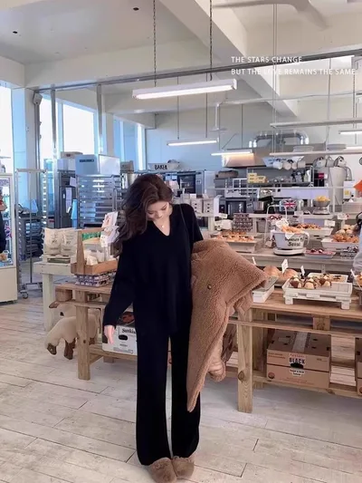 Autumn And Winter Wool Suit Women's V neck Knitted Wide leg Pants Cashmere Sweater Black - Shop at LoveMi