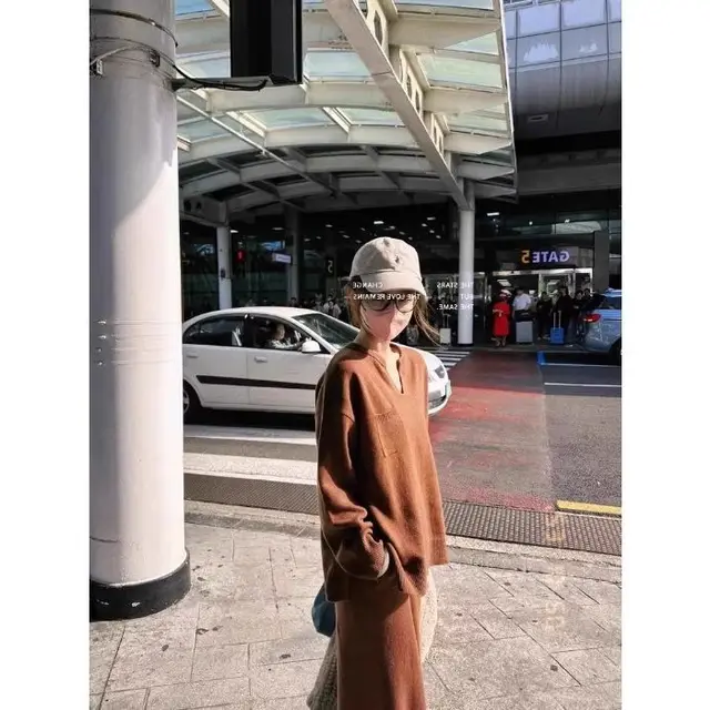 Autumn And Winter Wool Suit Women's V neck Knitted Wide leg Pants Cashmere Sweater Coffee Color - Shop at LoveMi