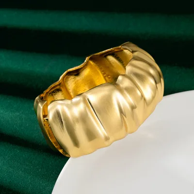 Irregular Open Wide Bracelet Female Exaggerated Twin Scan Gold Drawing - Shop at LoveMi