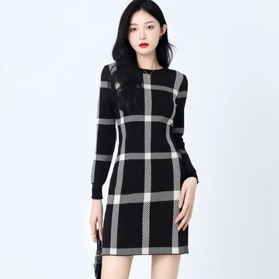Autumn and winter plaid knit dress base skirt Black - Shop at LoveMi