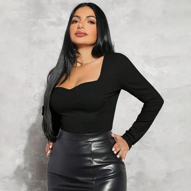 Simple Square neck Slim fit Slimming Base Top Black - Shop at LoveMi