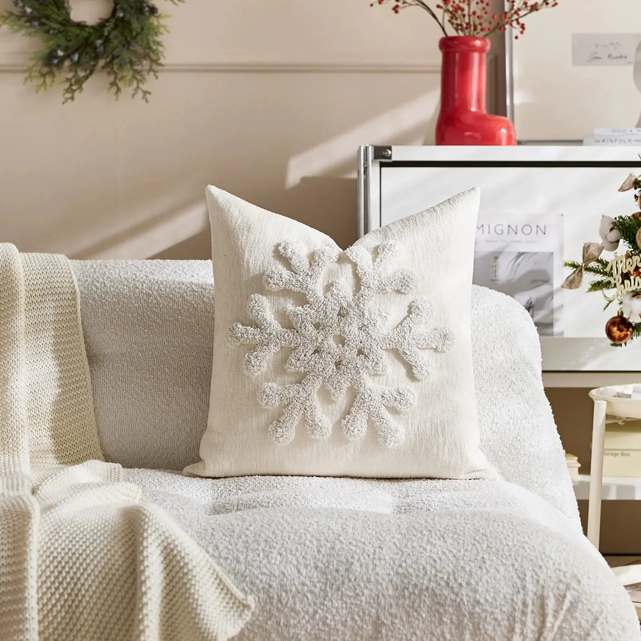 Bohemian Embroidered Pillowcase With Christmas Snowflakes - White