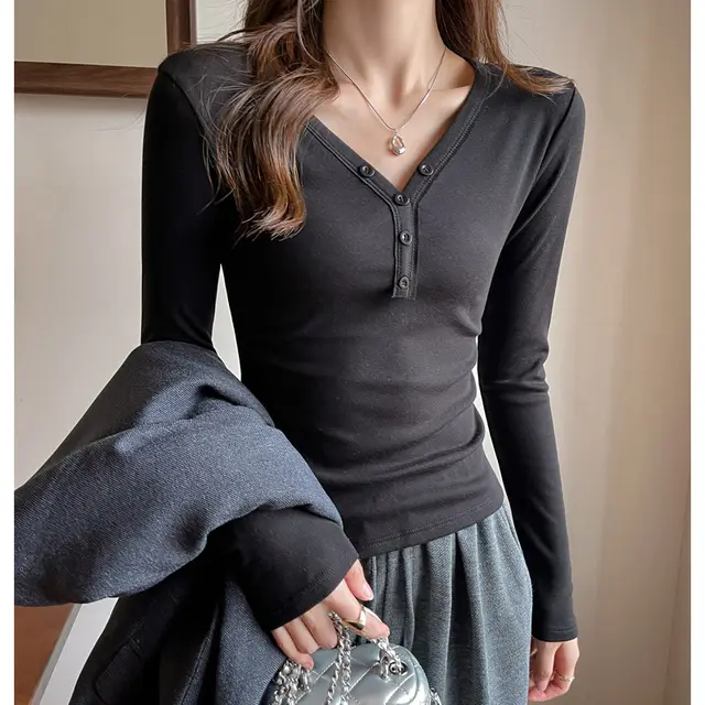 Fleece lined Thickened Design Deep V neck Long sleeved Base Shirt Black - Shop at LoveMi