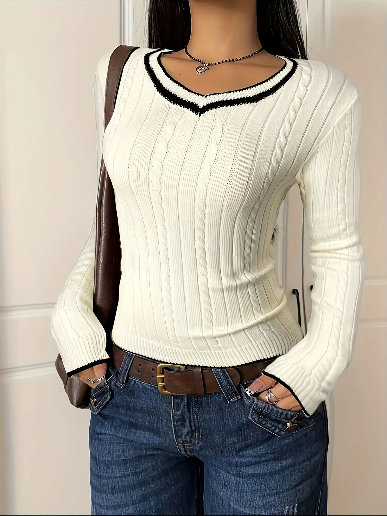 Color-block Casual Sweater Slim-fit V-neck Pullover Knit Top - White