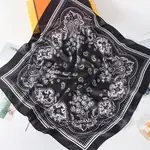 Black Plus White Waist Drum
