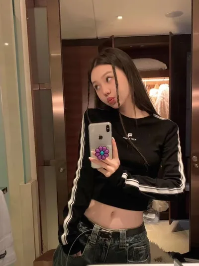 New Autumnwinter Relaxed Fit Tops Black - Shop at LoveMi