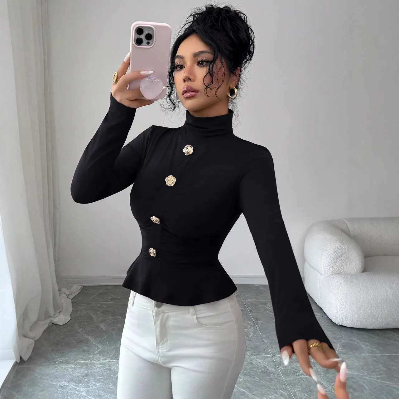 New Autumnwinter High-neck Pleated Top With A Figure-flattering Design - Black