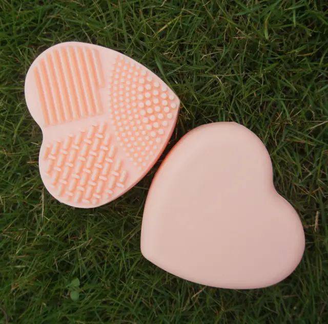 Love Scrubbing Pad Heart shaped Scrubbing Egg Silicone Heart shaped Scrubbing Artifact Silicone Heart shaped Scrubbing Tool Beige - Shop at LoveMi