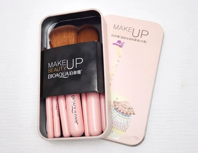 Fine makeup brush set Pink - Shop at LoveMi