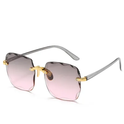 Large frame square sunglasses with trim Grey Pink - Shop at LoveMi