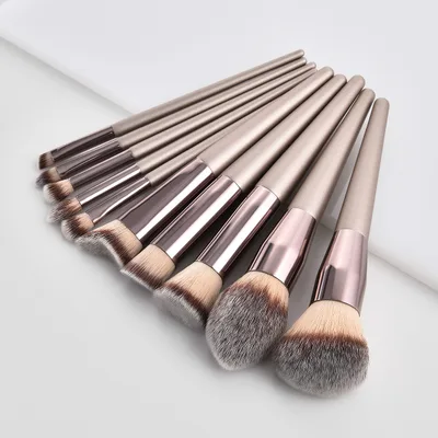 Eye shadow brush E Set - Shop at LoveMi